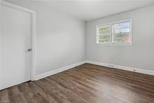 2526 Hyde St, Burlington, NC 27217 - Photo 8
