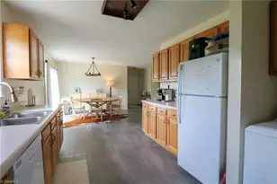 285 Raven Cir, Lexington, NC 27292 - Photo 6