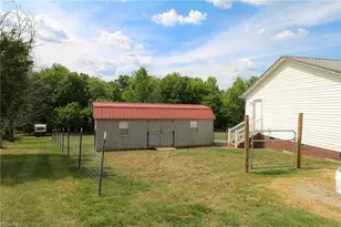 285 Raven Cir, Lexington, NC 27292 - Photo 34