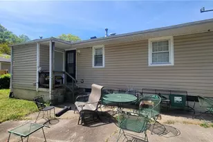2215 Bertie St, Greensboro, NC 27403 - Photo 12