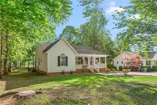 1106 Longleaf Dr, Gibsonville, NC 27249 - Photo 2
