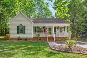 1106 Longleaf Dr, Gibsonville, NC 27249 - Photo 4