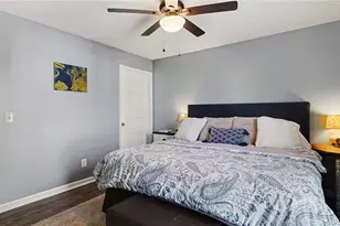 7151 Friendly Ave, Greensboro, NC 27410 - Photo 16