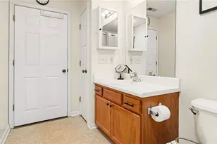 7151 Friendly Ave, Greensboro, NC 27410 - Photo 18