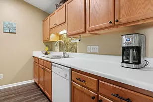 7151 Friendly Ave, Greensboro, NC 27410 - Photo 10