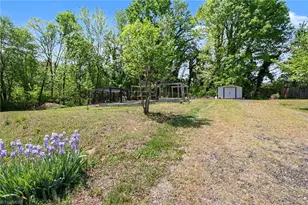 308 Stone St, Stoneville, NC 27048 - Photo 46