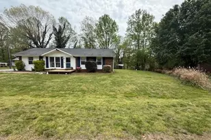1003 Osborne Sunset Dr, North Wilkesboro, NC 28659 - Photo 2