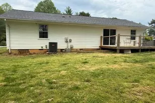 1003 Osborne Sunset Dr, North Wilkesboro, NC 28659 - Photo 16