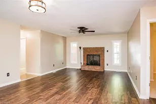801 Baker Ct, Haw River, NC 27258 - Photo 4