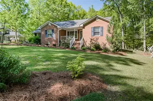 801 Baker Ct, Haw River, NC 27258 - Photo 2