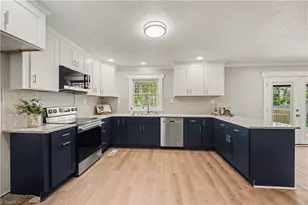 2314 Bonnie Ln, Summerfield, NC 27358 - Photo 12
