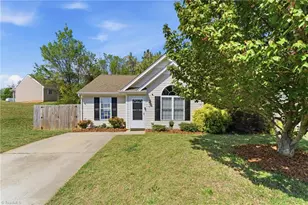 11 Franklinwood Dr, Greensboro, NC 27401 - Photo 4