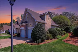 223 Misty Waters Ln, Jamestown, NC 27282 - Photo 2