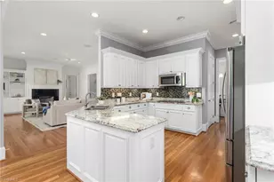 1018 Lochshire Dr, Burlington, NC 27215 - Photo 4