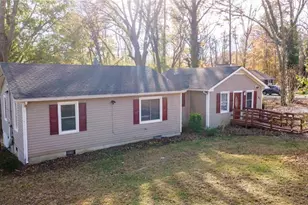 105 W Lakefield Dr, Greensboro, NC 27406 - Photo 4