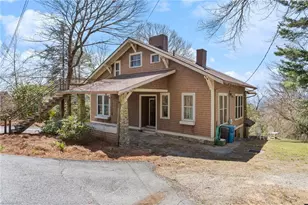 334 Chestnut Cir, Blowing Rock, NC 28605 - Photo 2