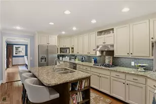2862 Robinhood Rd, Winston-Salem, NC 27106 - Photo 10