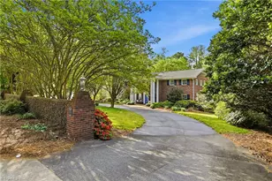 2862 Robinhood Rd, Winston-Salem, NC 27106 - Photo 2