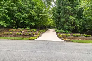 501 W Poplar Ridge Ct, Greensboro, NC 27455 - Photo 4