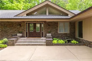 501 W Poplar Ridge Ct, Greensboro, NC 27455 - Photo 2