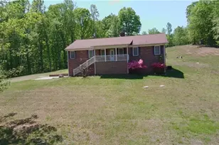 652 Country Ln, Pelham, NC 27311 - Photo 2
