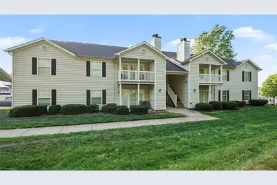7145 W Friendly Avenue #H, Greensboro, NC 27410 - Photo 16