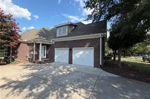 4386 Ashton Oaks Ct, High Point, NC 27265 - Photo 2