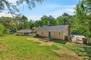 2014 Creekwood Dr, Greensboro, NC 27407 - Photo 18