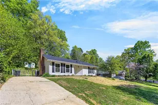 2014 Creekwood Dr, Greensboro, NC 27407 - Photo 22