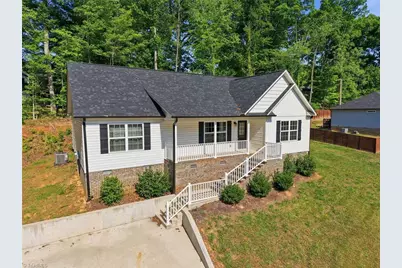 1592 Brookdale Drive, Asheboro, NC 27205 - Photo 6