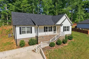 1592 Brookdale Dr, Asheboro, NC 27205 - Photo 6