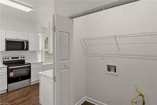 471 Kingsmill Dr, Advance, NC 27006 - Photo 16