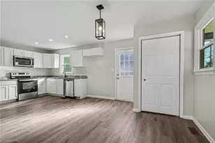 120 Highland Ave, Thomasville, NC 27360 - Photo 10