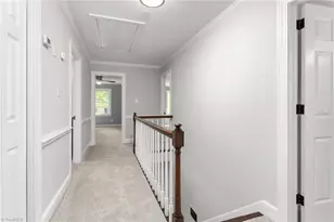 3011 Redford Dr, Greensboro, NC 27408 - Photo 32