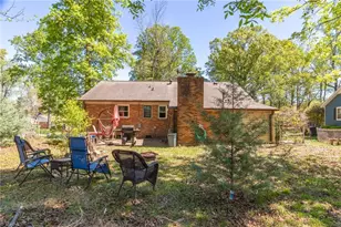 4100 Olympia Dr, Greensboro, NC 27406 - Photo 28