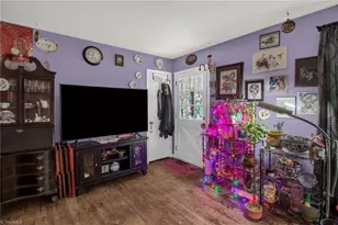 4100 Olympia Dr, Greensboro, NC 27406 - Photo 8