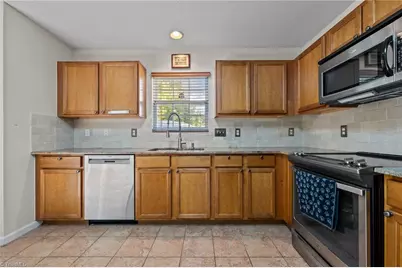 2912 Desmond Woods Drive, Greensboro, NC 27405 - Photo 8