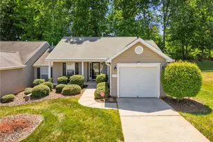 2912 Desmond Woods Dr, Greensboro, NC 27405 - Photo 1