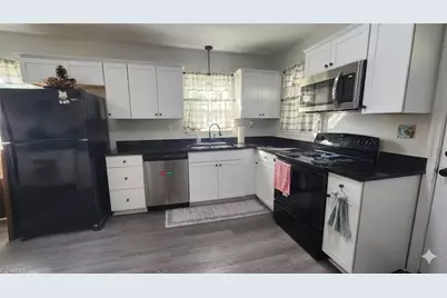 100 Daniels Street, Randleman, NC 27317 - Photo 10