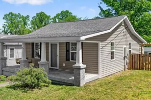 903 Norman St, Reidsville, NC 27320 - Photo 2