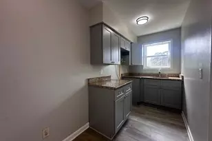 1620 English St, Greensboro, NC 27405 - Photo 2