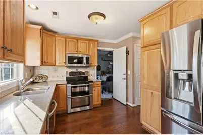 5911 Highland Grove Drive, Summerfield, NC 27358 - Photo 10