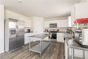 560 N Main St, Denton, NC 27239 - Photo 6