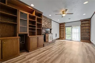 323 Shannon Dr, Eden, NC 27288 - Photo 16