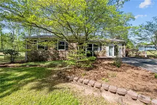 323 Shannon Dr, Eden, NC 27288 - Photo 40