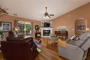 611 Briar Creek Dr, North Wilkesboro, NC 28659 - Photo 8