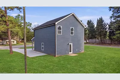 613 Franklin Boulevard, Greensboro, NC 27401 - Photo 22
