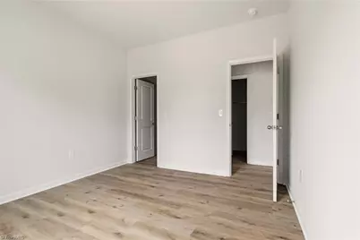613 Franklin Boulevard, Greensboro, NC 27401 - Photo 12