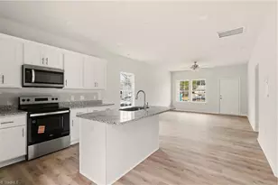 613 Franklin Blvd, Greensboro, NC 27401 - Photo 8