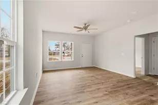 613 Franklin Blvd, Greensboro, NC 27401 - Photo 6